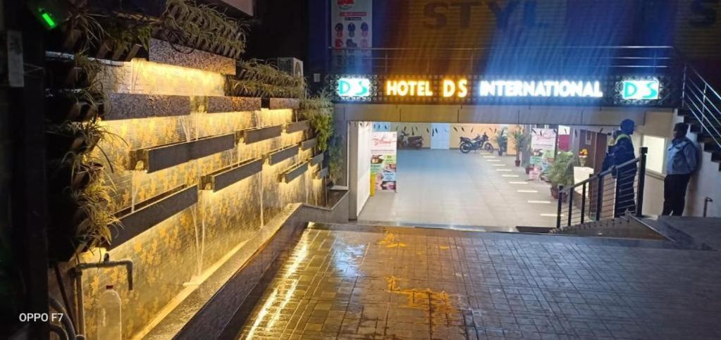 Hotel Ds International Jamshedpur Zewnętrze zdjęcie